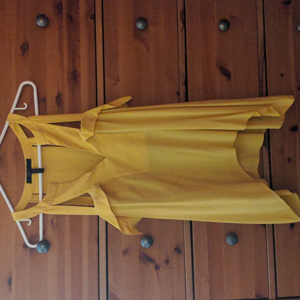 BCBG MaxAzria asymmetrical yellow silk sleeveless top size M